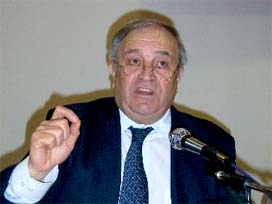 CHP'li Mengü Ergenekon davasında CHP'li Mengü Ergenekon davasında
