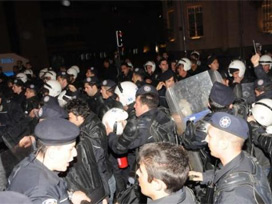 CHP´li vekiller KESK´e destek çıktı