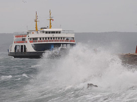 Çanakkale'de deniz ulaşımı normale döndü 