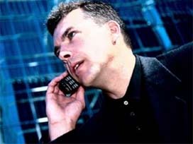 Cep telefonundan 'yalan ölçer'e tepki