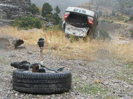 Ceyhan'da otomobil devrildi: 1 ölü 