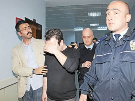 Darp edilen doktor Van´ı terketti