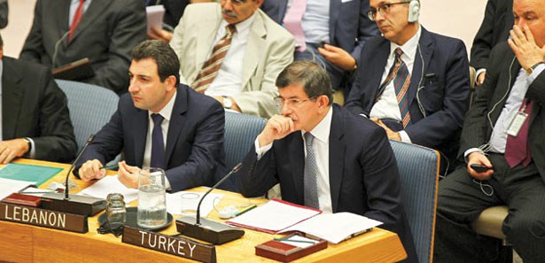 Davutoğlu, BM'deki Filistin oturumuna katılacak 