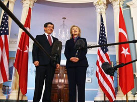 Davutoğlu: Clinton bizden özür diledi 