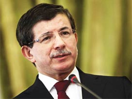 Davutoğlu Pekin'den Irak'a seslendi 