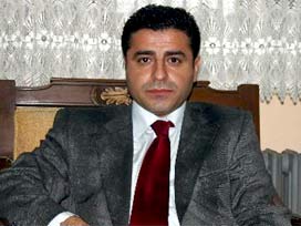 Demirtaş: KCK yüzünden bin kişi dağda