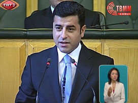 Demirtaş'tan Erdoğan'a: İnzivaya çekil 