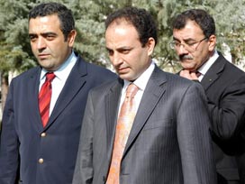 Diyarbakır'da Kürtçe nikah kıyıldı