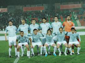 Diyarbakır'da futbolcular tek tek gidiyor 