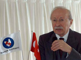 Ekşi'nin yazısı için Hürriyet'e inceleme
