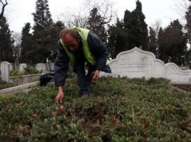 Erbakan'ın mezarında hazırlıkar başladı 