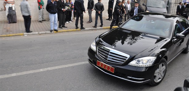 Erdoğan anne ve babasının kabrini ziyaret etti