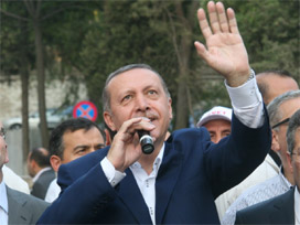 Erdoğan: Altında sadece insanlığımız var 