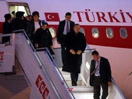 Erdoğan, Erbakan için yarım kesip geldi 