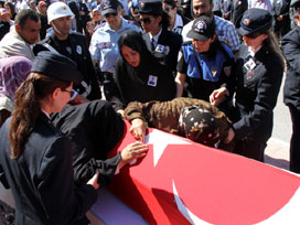 Erzincan'da şehit olan polisin ilginç hikayesi 