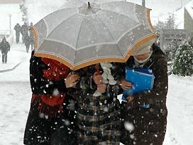 Erzurum Valiliği'nden vatandaşlara kış uyarısı