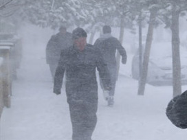 Erzurum gece eksi 22'yi gördü 