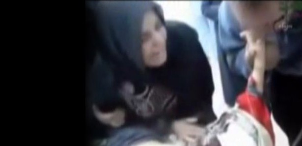 Esed'in keskin nişancıları çocukları vuruyor