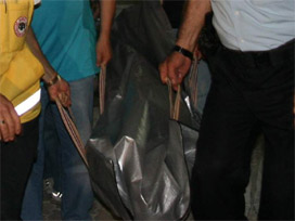 Eski eşine otomobille çarptı, sonra bıçakladı