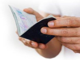 Eski tip pasaportlar rafa kalkıyor
