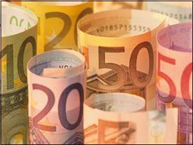 Euro, dolar karşısında 6 ayın zirvesinde 