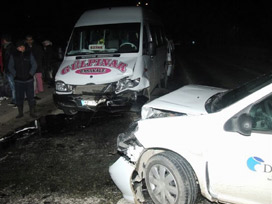 Ezine'de zincirleme trafik kazası 