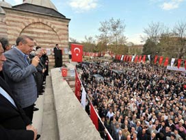 Fatih'te miting gibi cami açılışı 