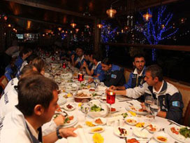 Fenerbahçeliler yemekte buluştu 