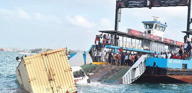 Feribotta dehşet anı: 11 ölü 