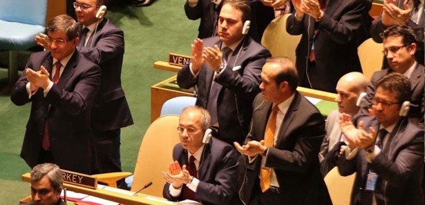 Filistin, BM'de gözlemci statüsü kazandı 