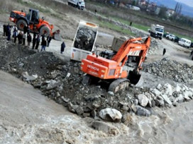 Filyos Çayı´na yapılan dolgu bitti 