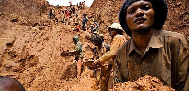 Güney Afrika'da 2 madenci öldürüldü 