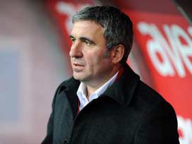 Galatasaray'da Hagi ülkesine gitti 