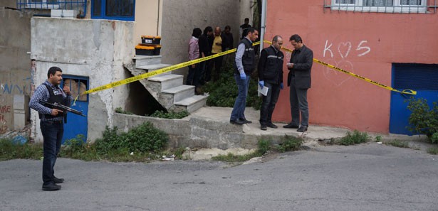 Gecekondu bahçesinde bomba bulundu