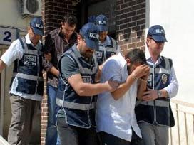 Gençlere hırsızlık yaptıran suç örgütü çökertildi