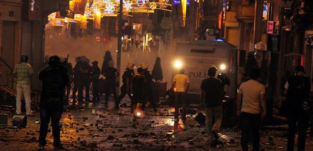 Gezi Parkı bahene oldu Türkiye karıştı 