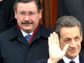 Gökçek'in sakız çiğneyen Sarkozy'den intikamı' 