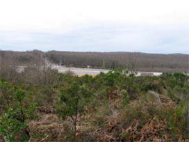 Gölet kenarındaki araziler peşkeş çekildi iddiası 