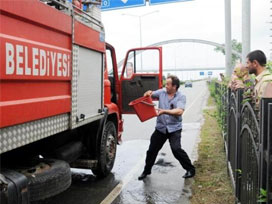 Gönüllü itfaiyeciler göreve başladı 