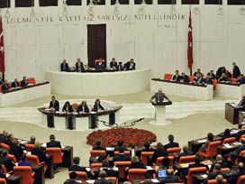 Görevi kötüye kullanan memura indirim