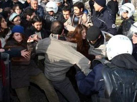 Gözaltındaki ODTÜ'lüler serbest Gözaltındaki ODTÜ'lüler serbest