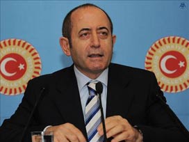 Hamzaçebi'den Başbakan'a bedelli eleştirisi 