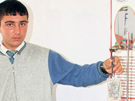 Hastanede gördü ´serummatik´i geliştirdi