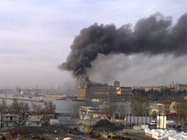 Haydarpaşa Garı kül oluyor CANLI İZLE 