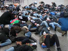 Hocalı Katliamını böyle protesto ettiler / 