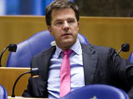 Hollanda Başbakanı Rutte istifasını sundu 
