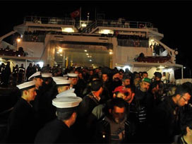 İki feribot Libya'dan hareket etti 