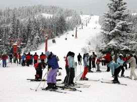 Ilgaz Dağı'na mevsimin ilk karı yağdı 