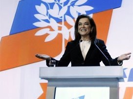 İlklerin kadınının ilk ziyareti Türkiye'ye