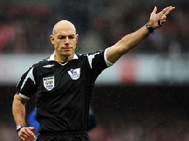 İngiliz Howard Webb yılın hakemi seçildi 